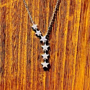 🎄NWT Dazzling Moissanite Diamond Star Pendant Necklace - Make an Offer!